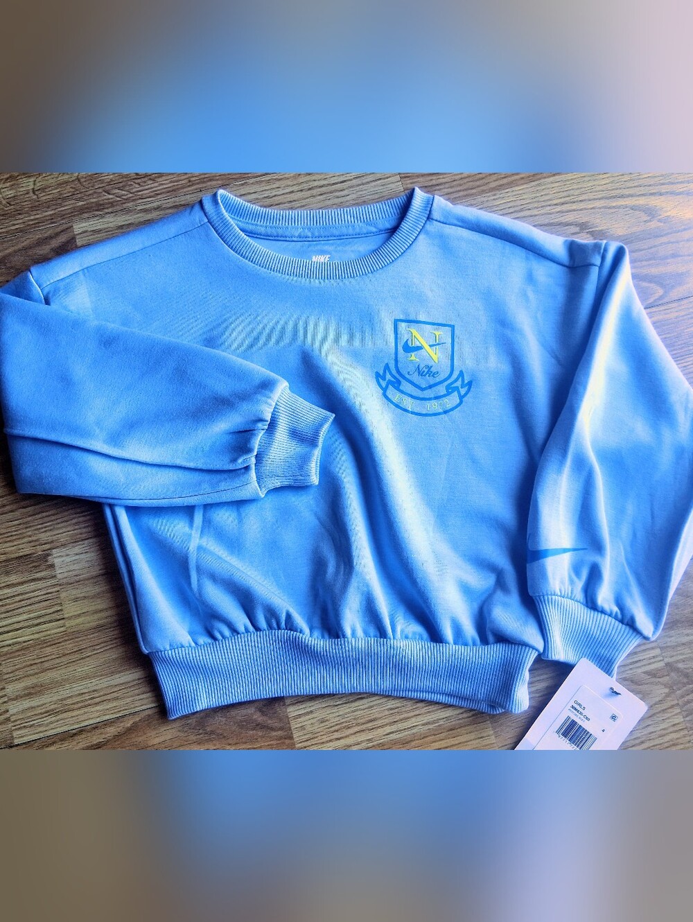 Nike NWT girls Sweatshirt, Light Blue, Sz 4, 5, 6, 6X,  MSRP $38.